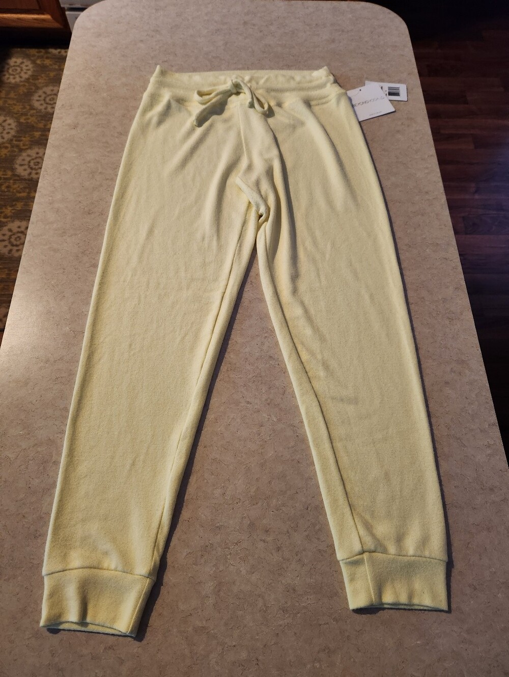 Beyond Yoga Pale Yellow Lounge Joggers
